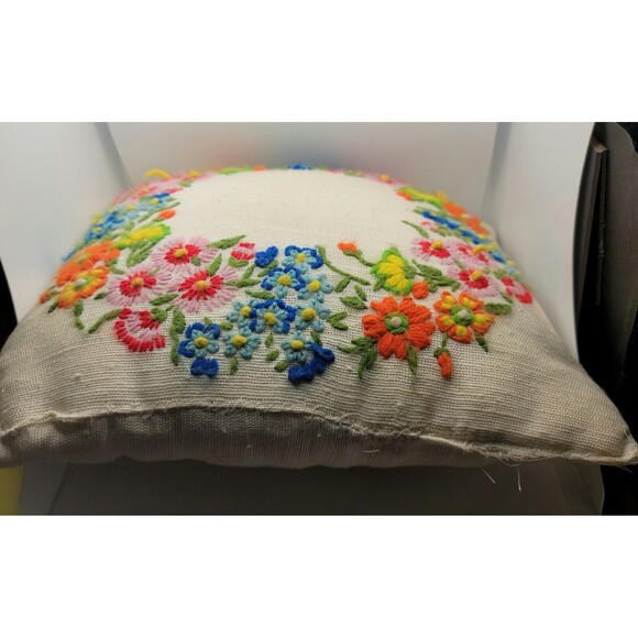 Vintage Hand Embroidered Pillow Floral 12.5" x 12.5" - Picture 4 of 4